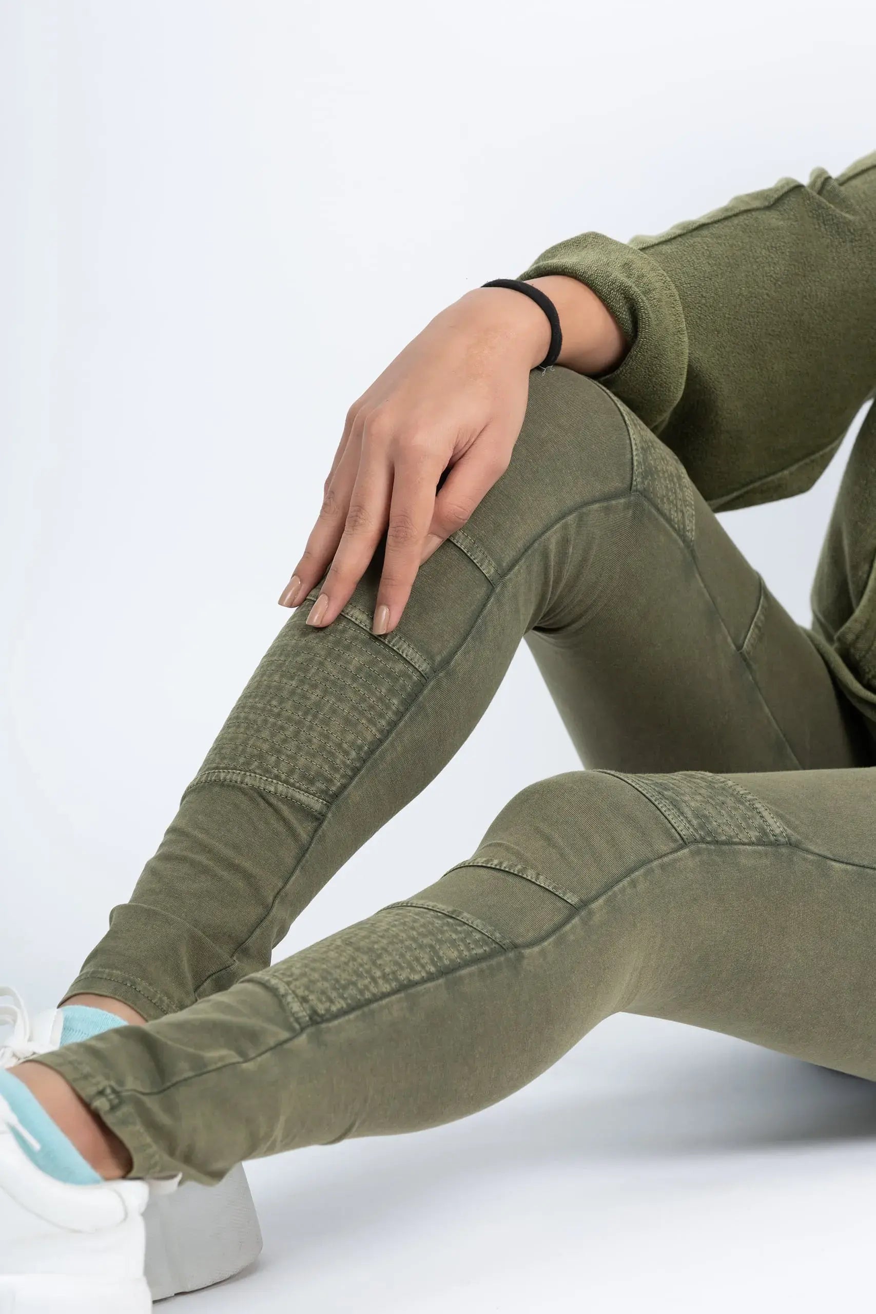 Bottlebrush Leggings (Olive) - PURPLE POTATO