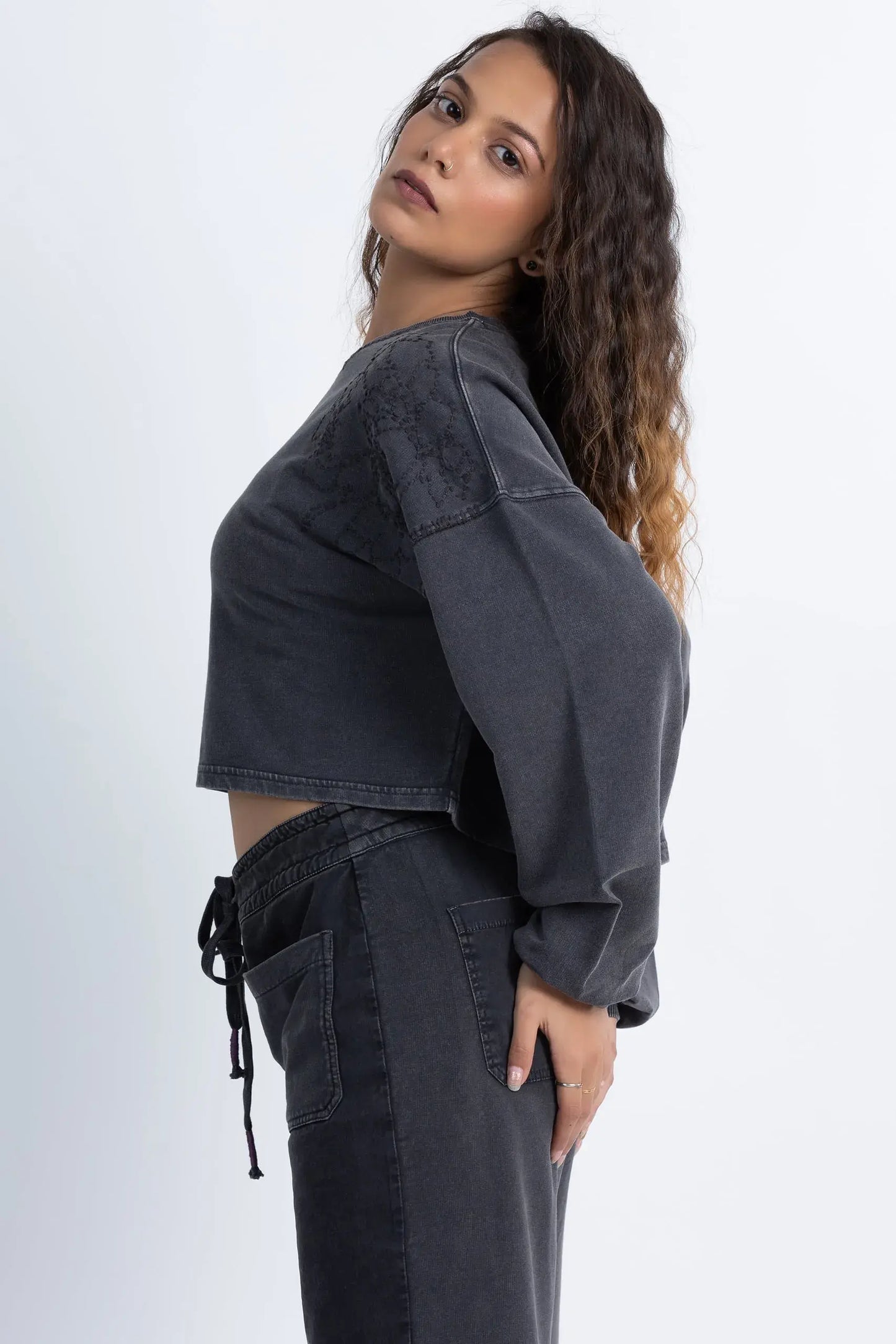 Mimosa Crop Top (Charcoal) - PURPLE POTATO