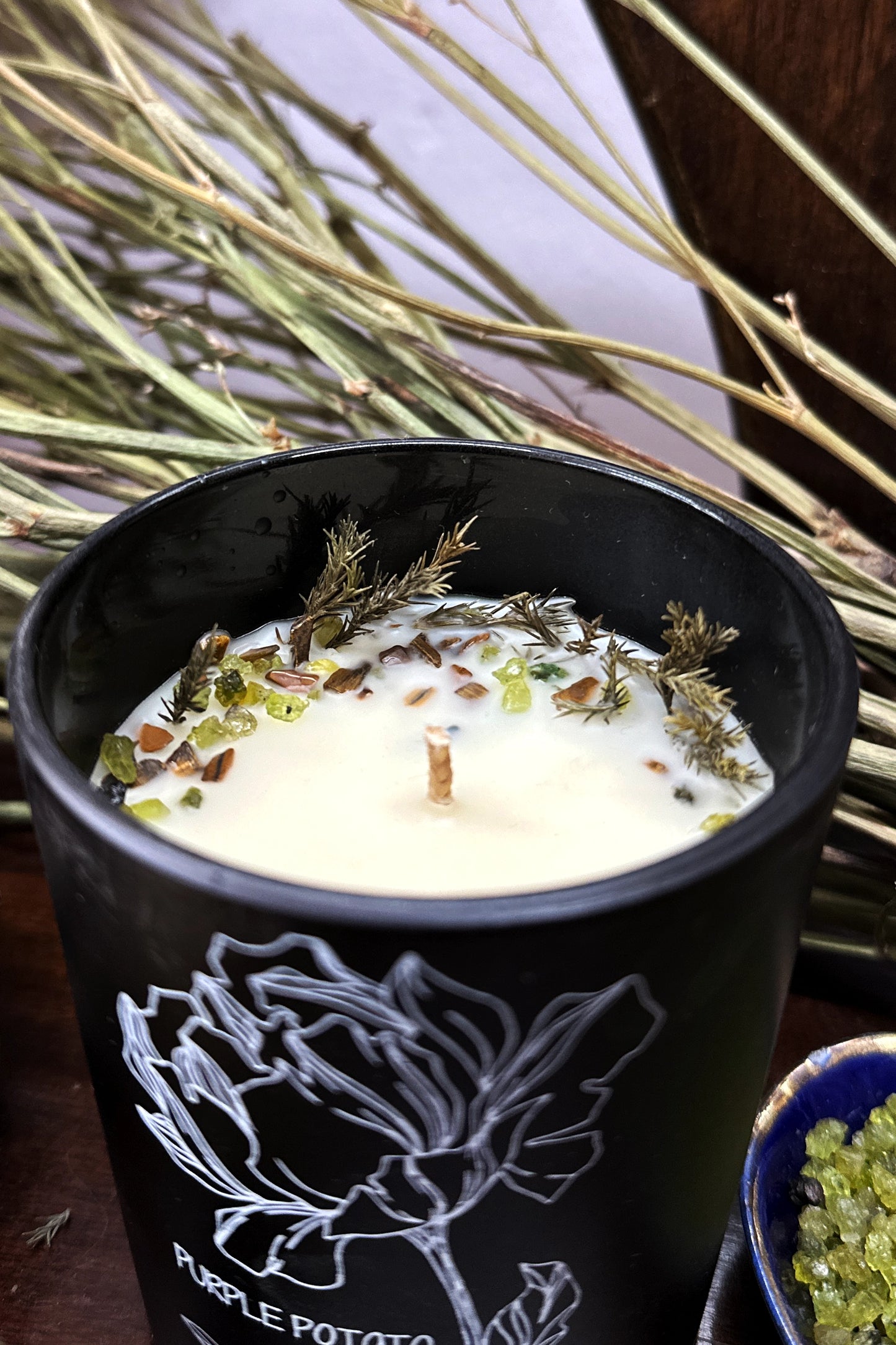 Mountain Breeze: Tiger's Eye & Peridot Crystal Candle