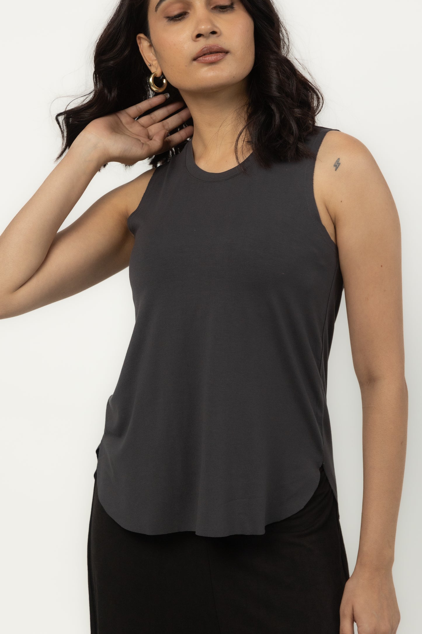 High-Low Essentials Tank Top (Dark Grey)