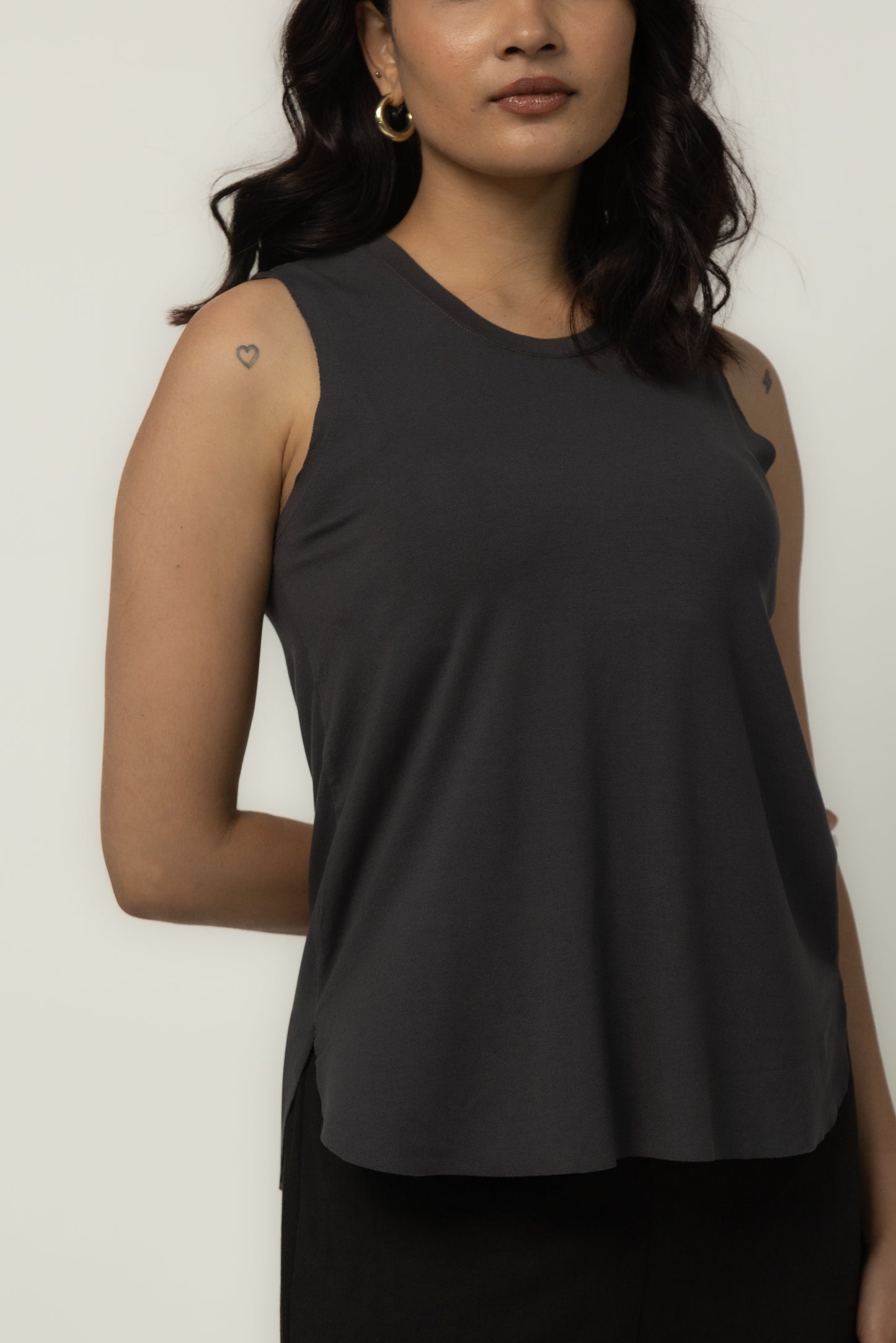 High-Low Essentials Tank Top (Dark Grey)