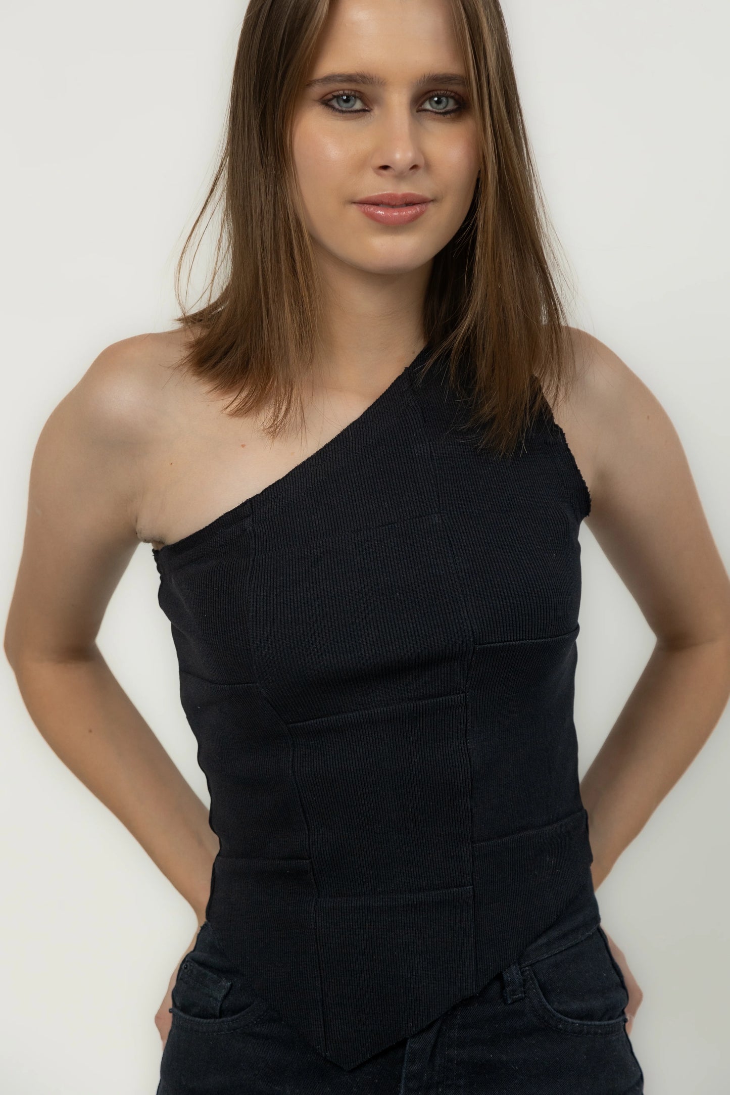 Tuberose One Shoulder Top (Ebony)